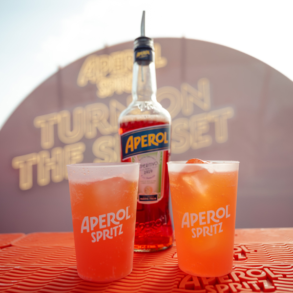 APEROL X MOGA